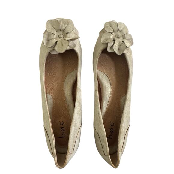 BOC Born Concept Emalia Womens 9.5 Beige & Metallic Gold Ballet Flats #5630 - Picture 1 of 13